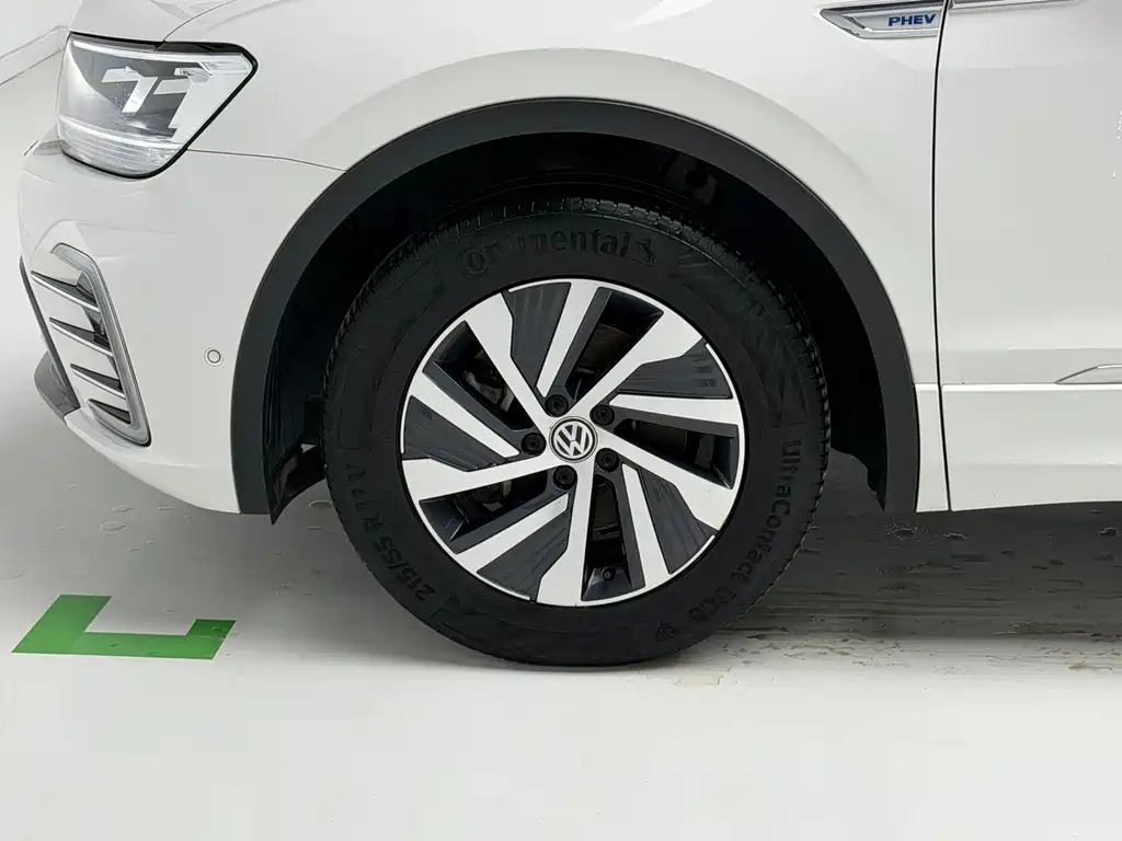 Volkswagen Tiguan L PHEV 2021 — фото 8