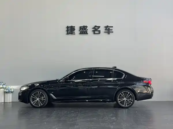 BMW 5 Series 2021