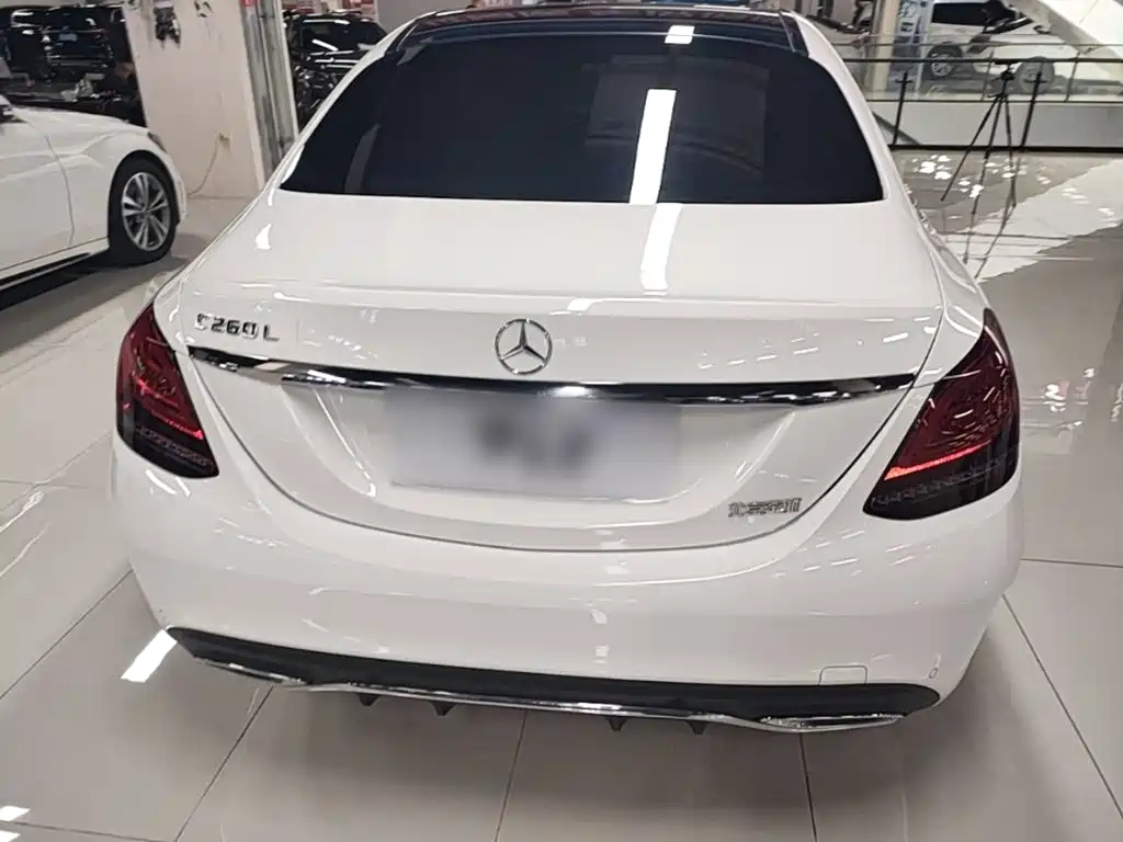 Mercedes-Benz C-Class 2021