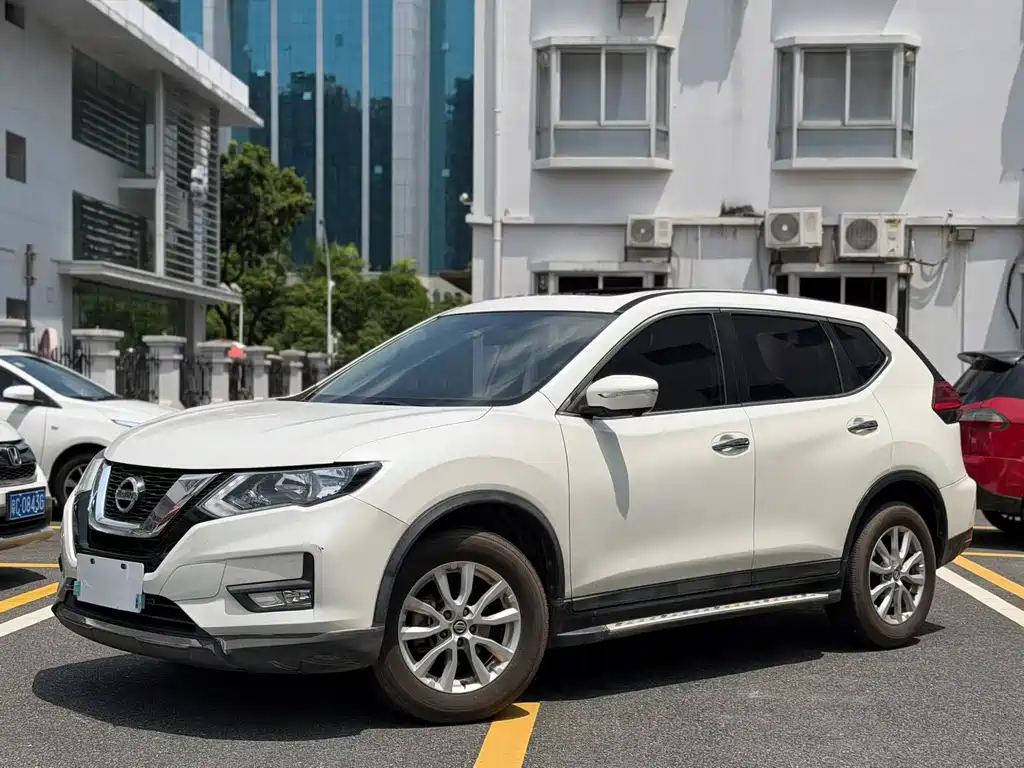 Nissan X-Trail 2017 — фото 10