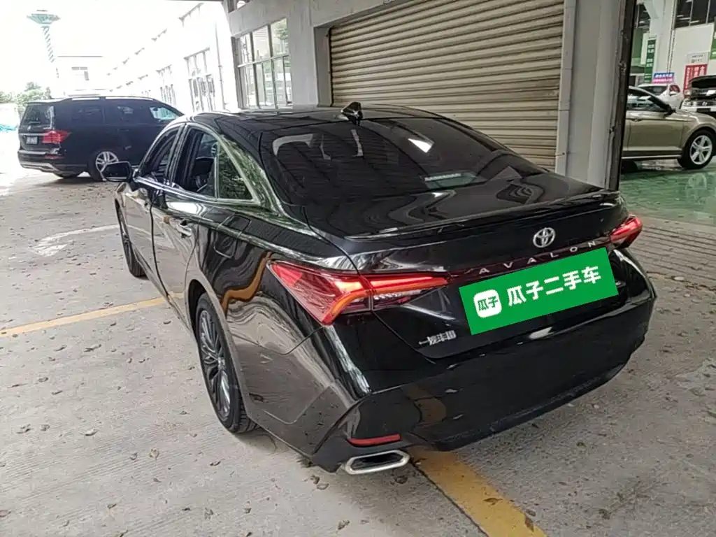 Toyota Avalon 2021