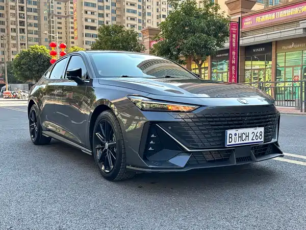 Changan UNI-V 2023
