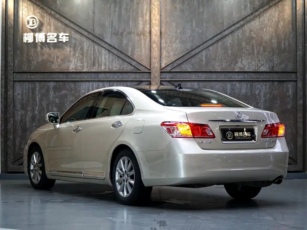 Lexus ES 2012