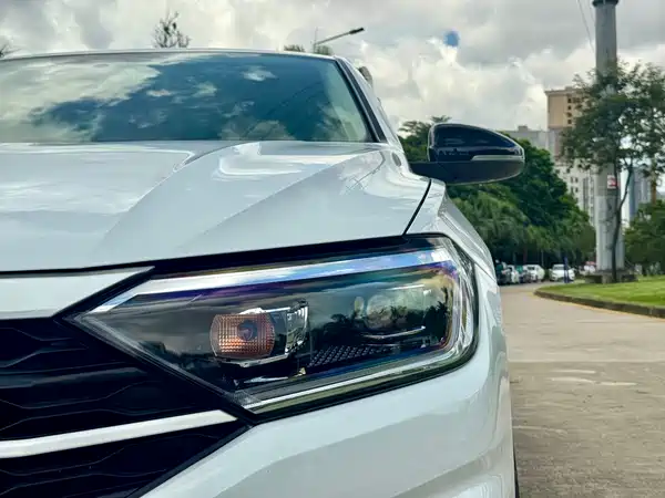 Volkswagen Sagitar 2020