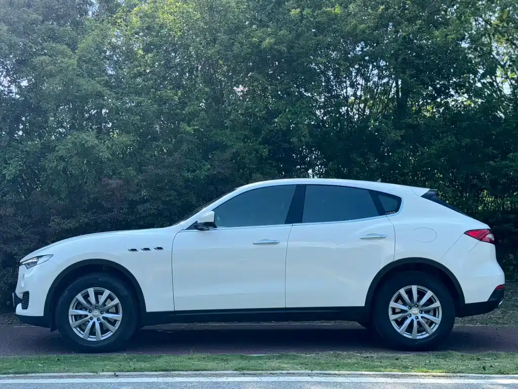 Maserati Levante 2018 — фото 3