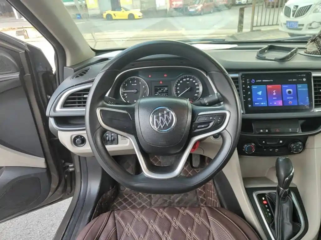 Buick Excelle 2016 — фото 11