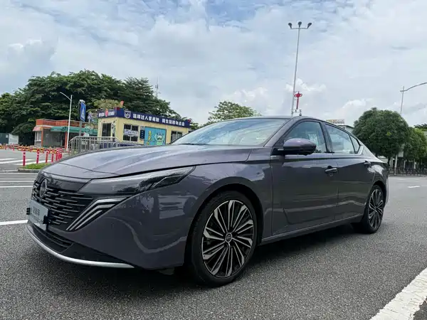 Nissan Teana 2025