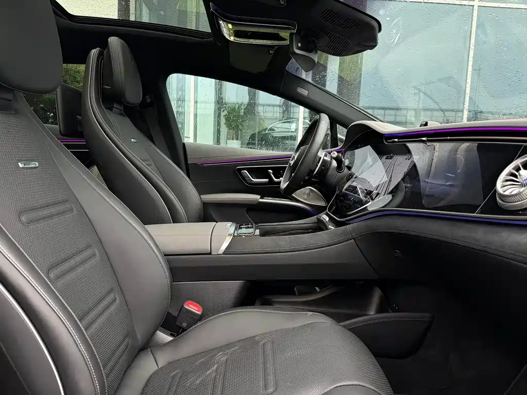 Mercedes-Benz EQS AMG 2025 — фото 11