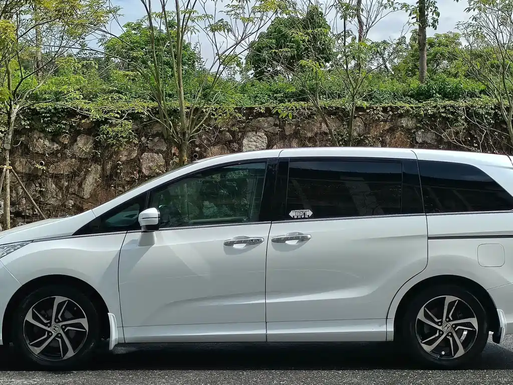 Honda Odyssey 2016 — фото 4