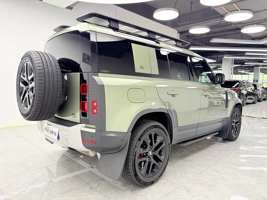 Land Rover Defender 2020 — фото 6