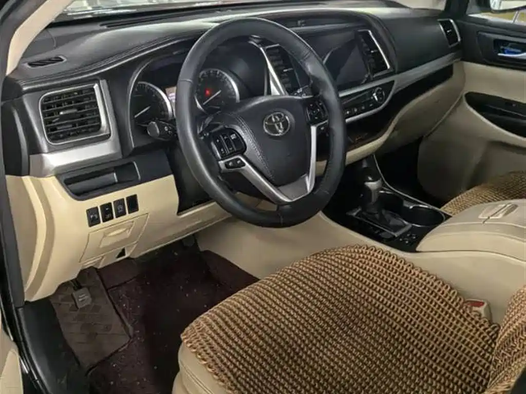 Toyota Highlander 2016 — фото 3