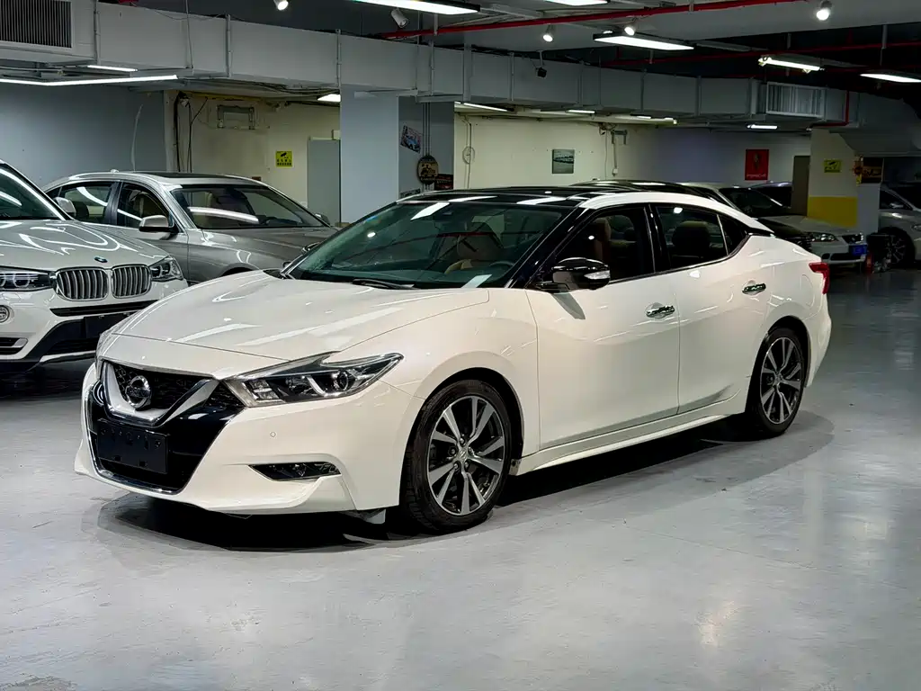 Nissan Cima 2017