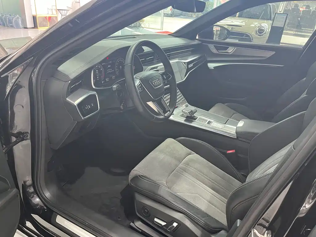 Audi A6L 2023