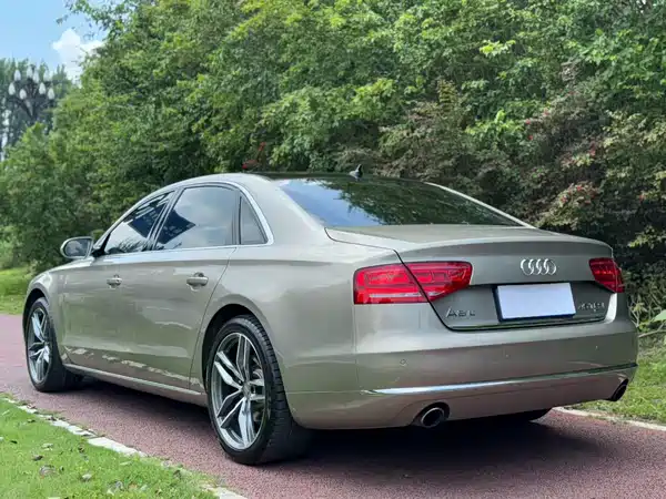 Audi A8 2013