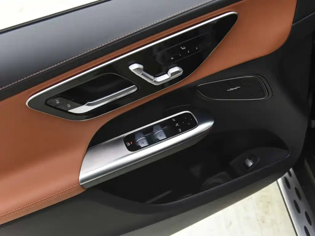 Mercedes-Benz GLC 2023 — фото 11