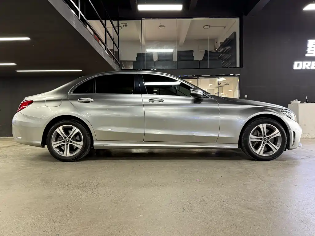 Mercedes-Benz C-Class 2020 — фото 10