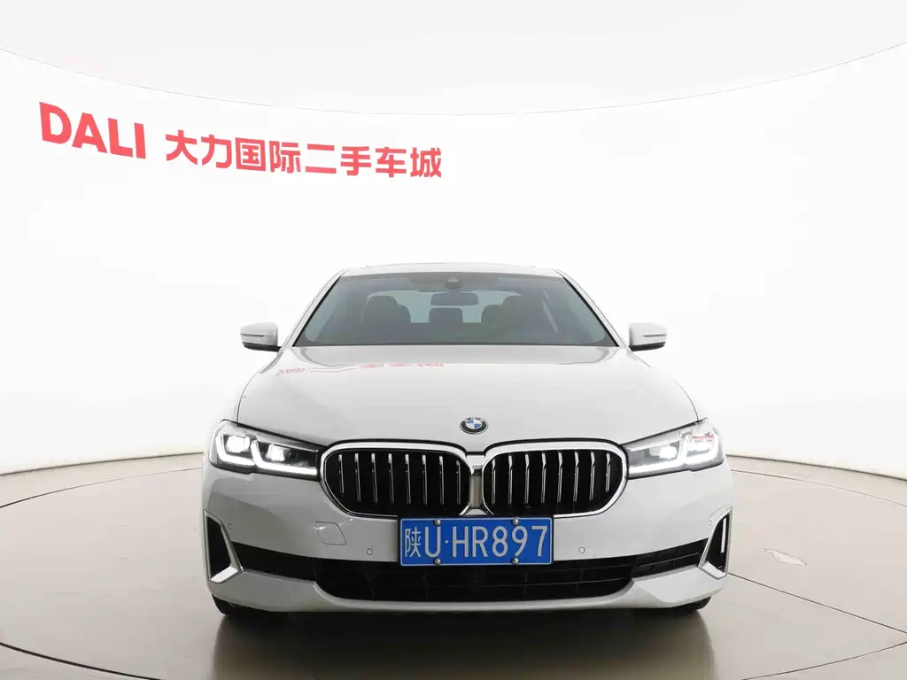 BMW 5 Series 2020 — фото 2