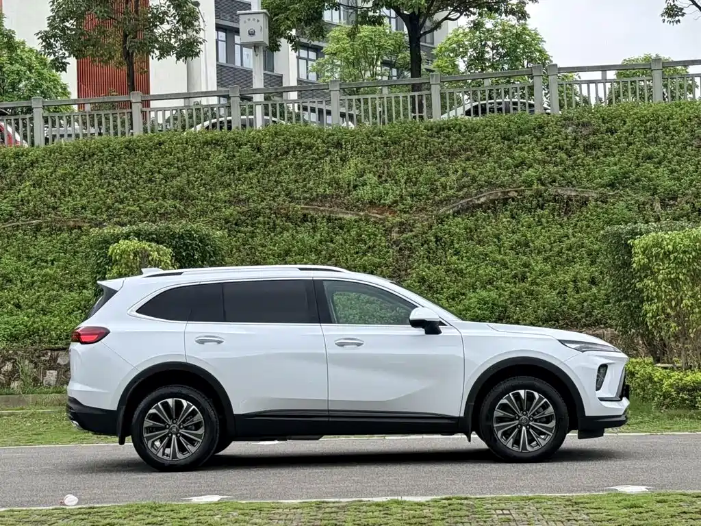 Buick Envision Plus 2026