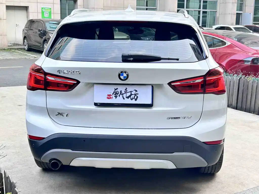 BMW X1 2019 — фото 5