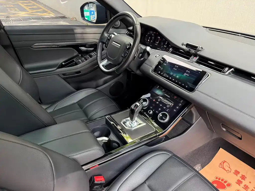 Land Rover Evoque 2020 — фото 24