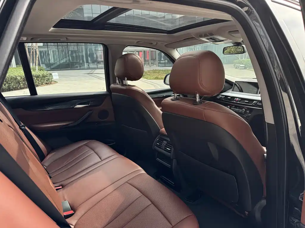 BMW X5 2018 — фото 17