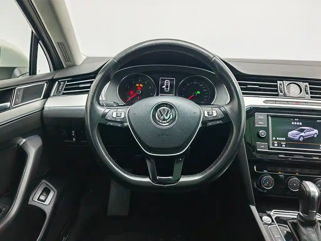 Volkswagen Magotan 2017 — фото 11
