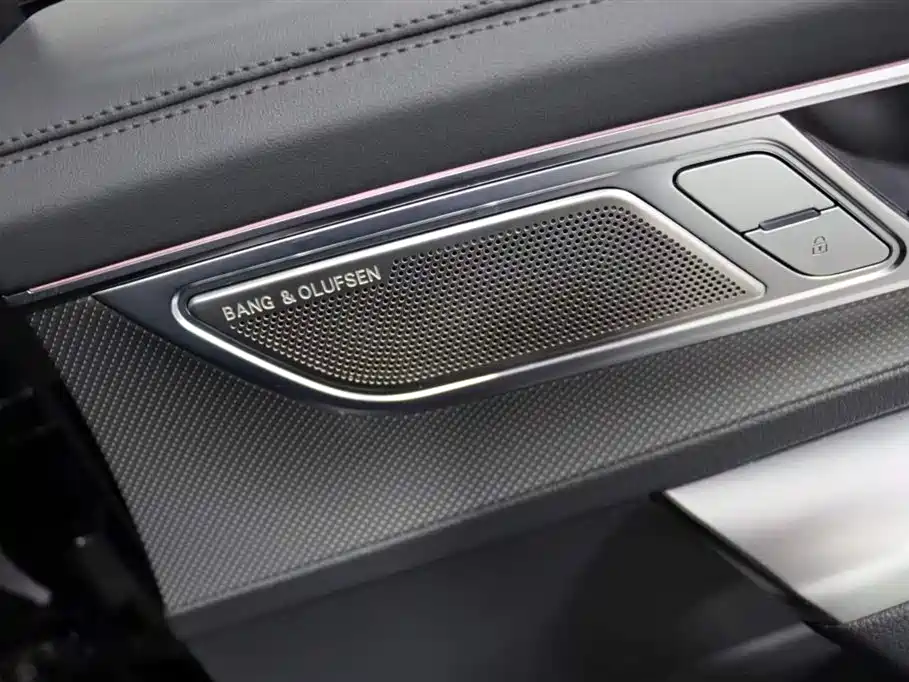 Audi A6L 2024 — фото 12