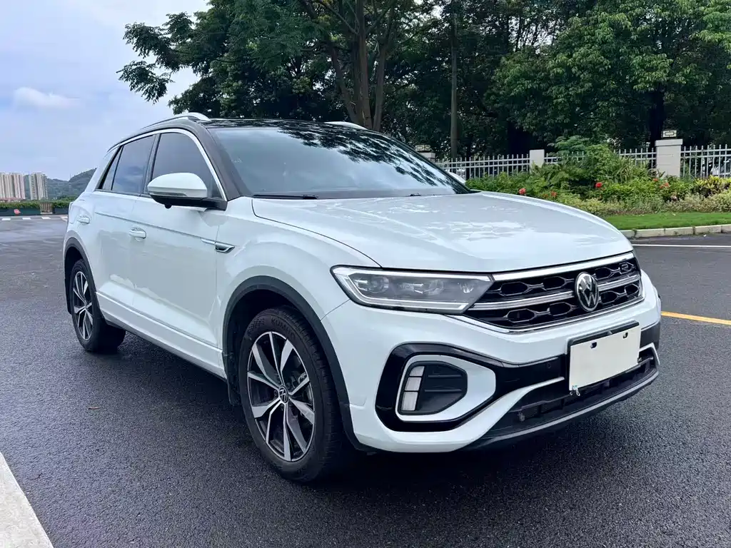 Volkswagen T-Roc 2024