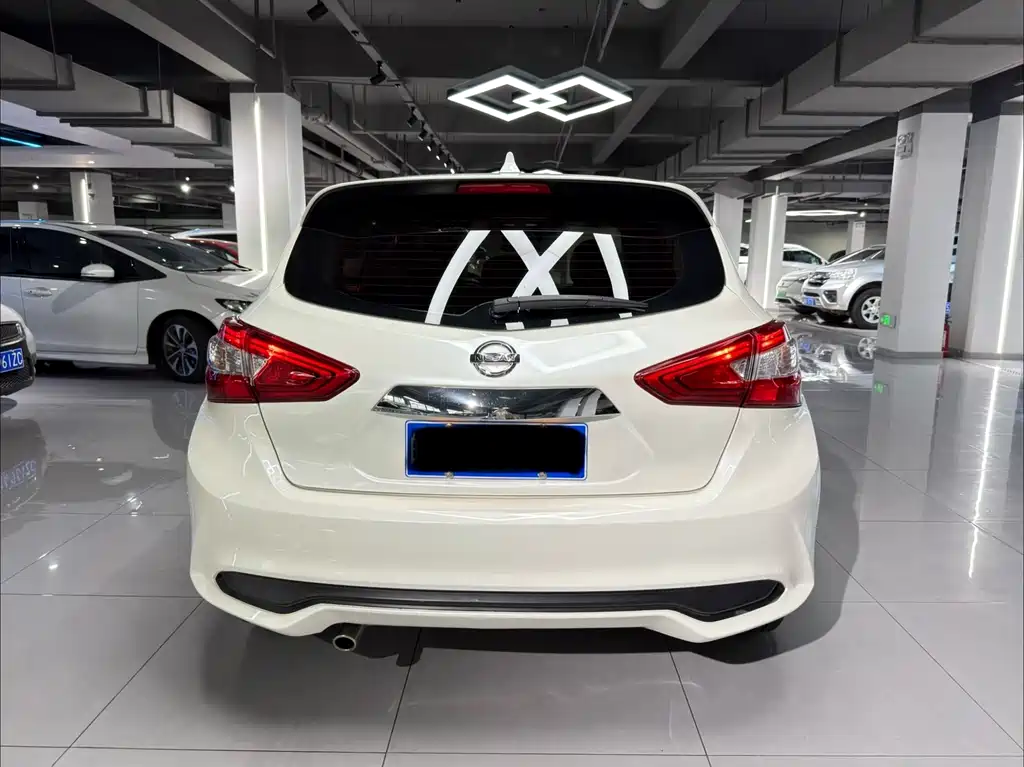 Nissan Tiida 2023