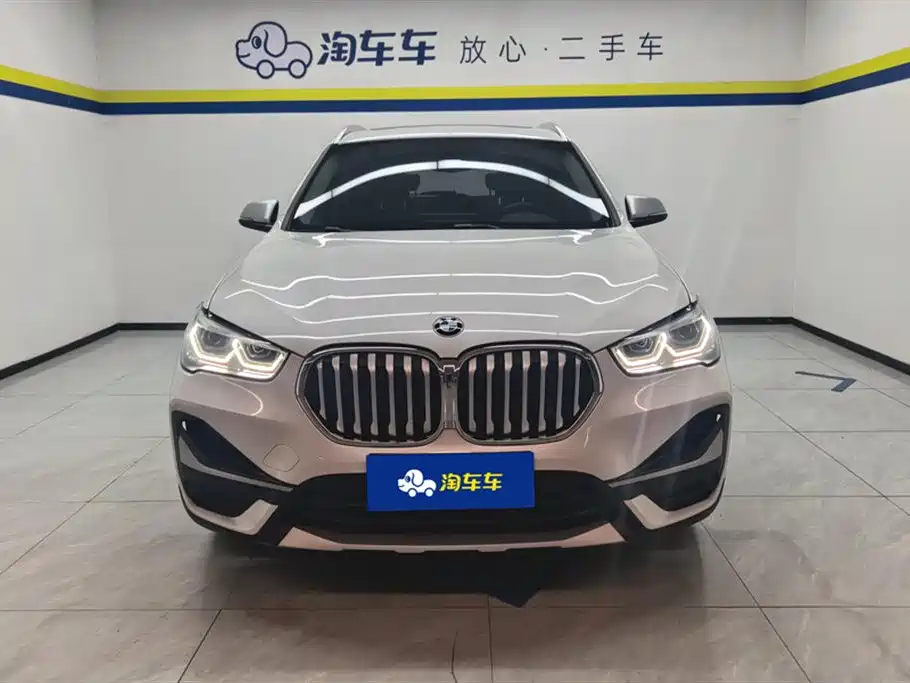 BMW X1 2022 — фото 2