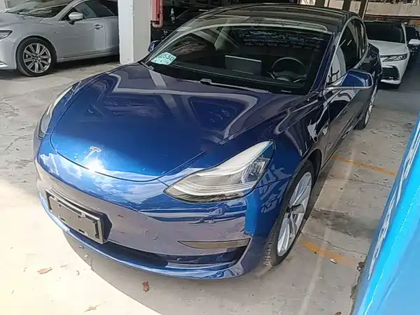 Tesla Model 3 2020