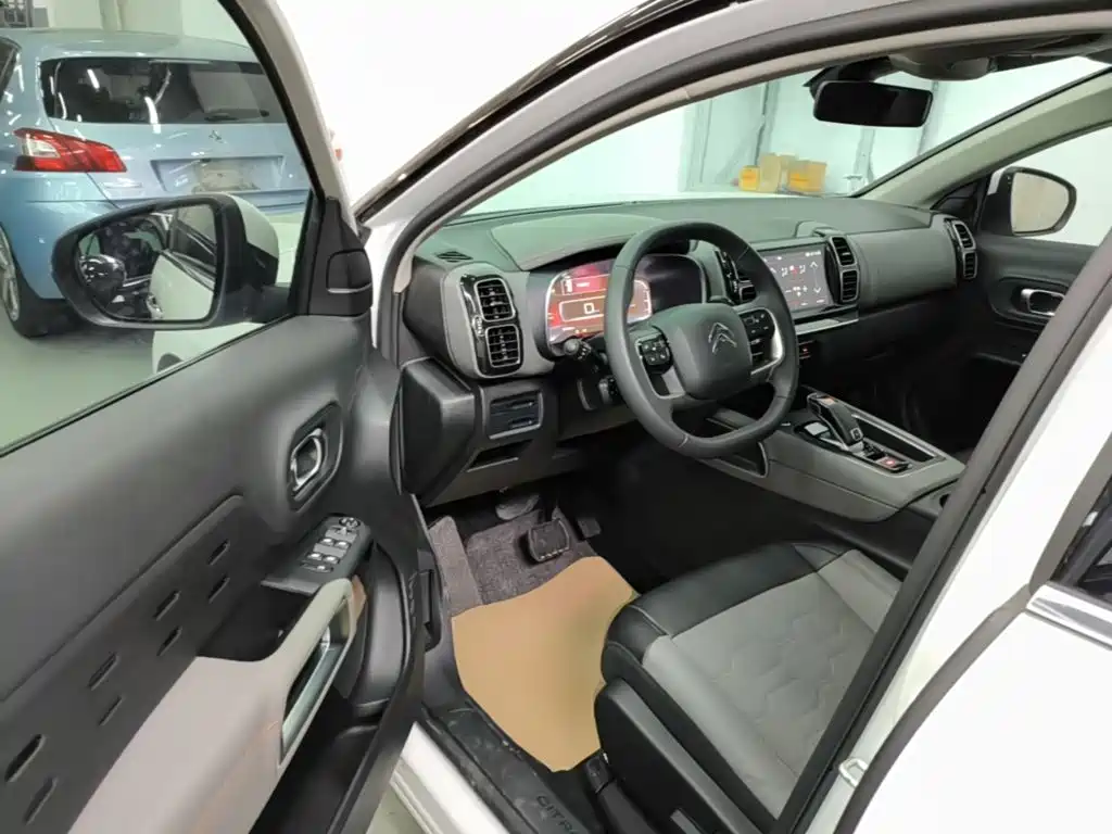 Citroën C5 Aircross 2020 — фото 16