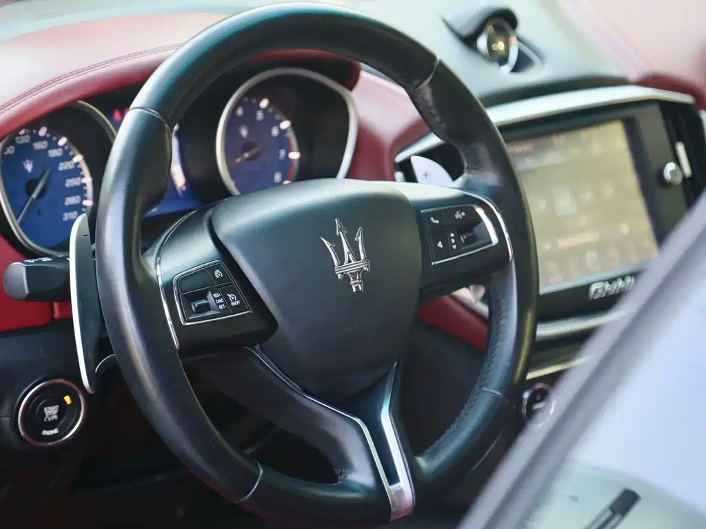 Maserati Ghibli 2015 — фото 6
