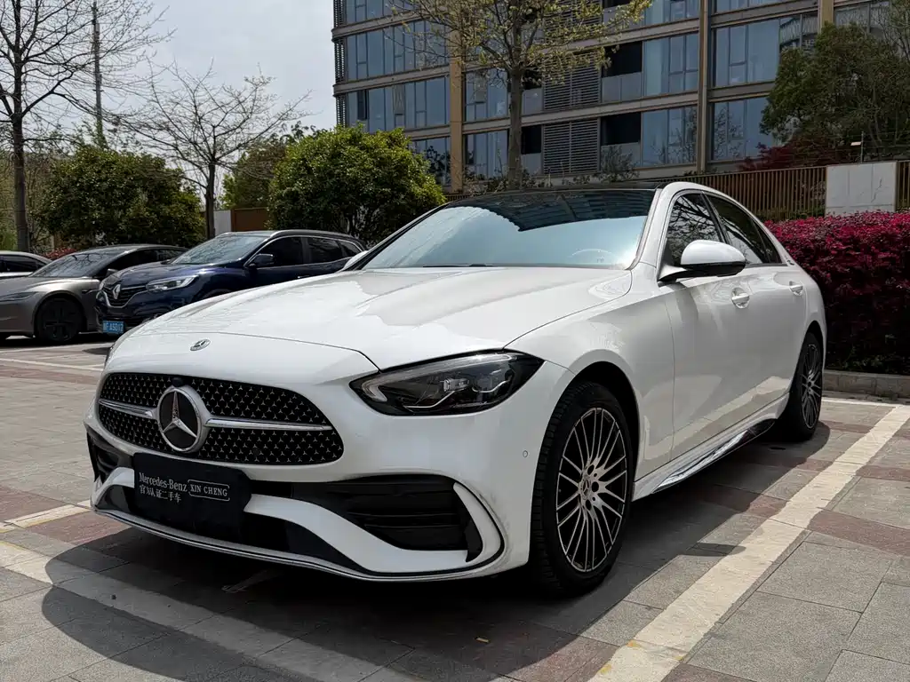 Mercedes-Benz C-Class 2023 — фото 1