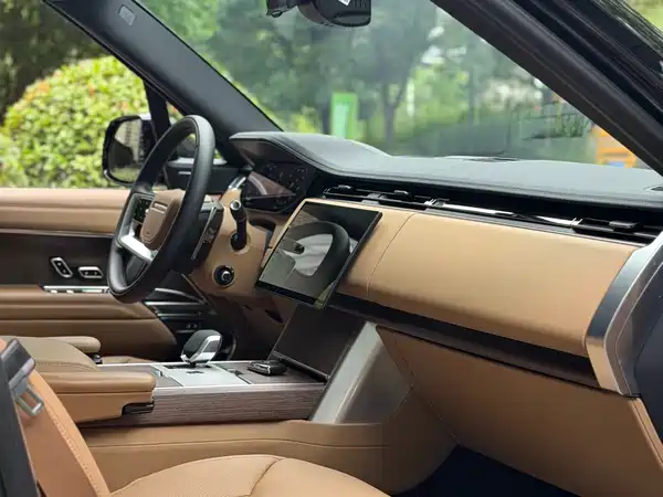 Land Rover Range Rover 2025