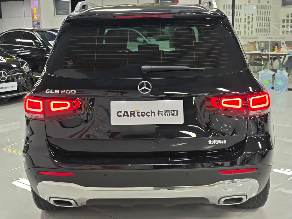 Mercedes-Benz GLB 2023 — фото 5