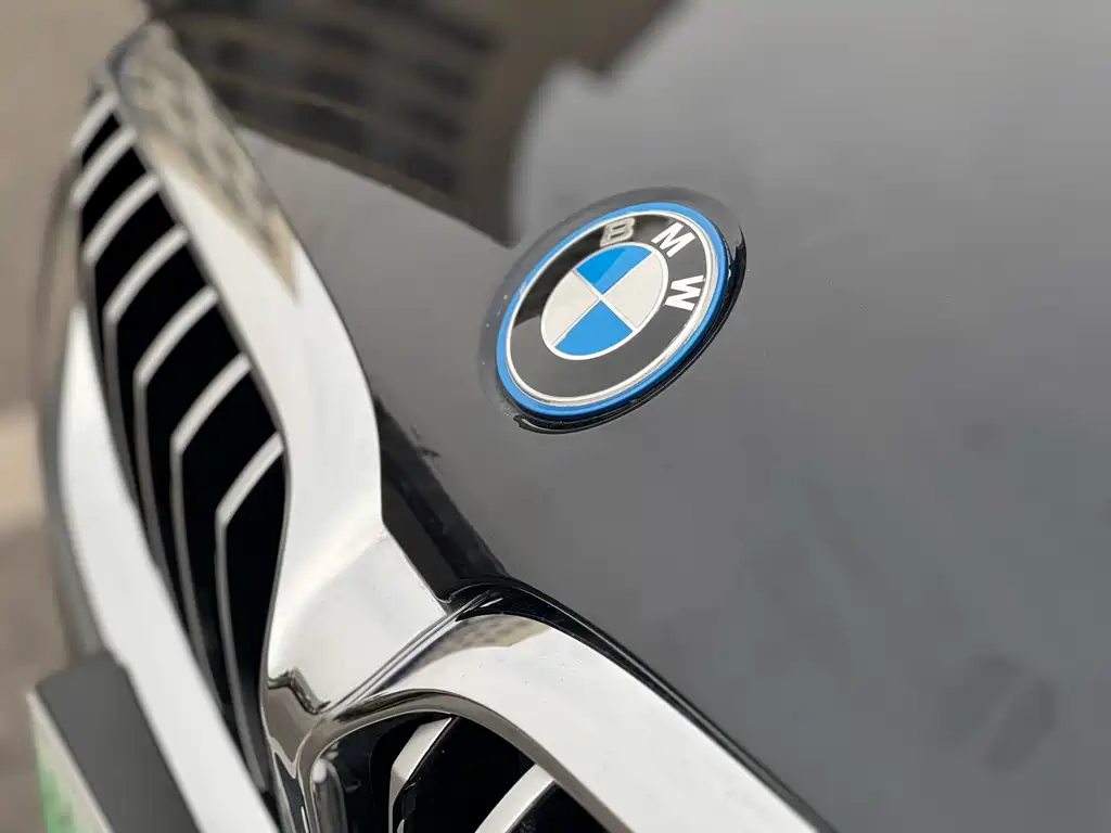 BMW 5 Series New Energy 2021 — фото 15