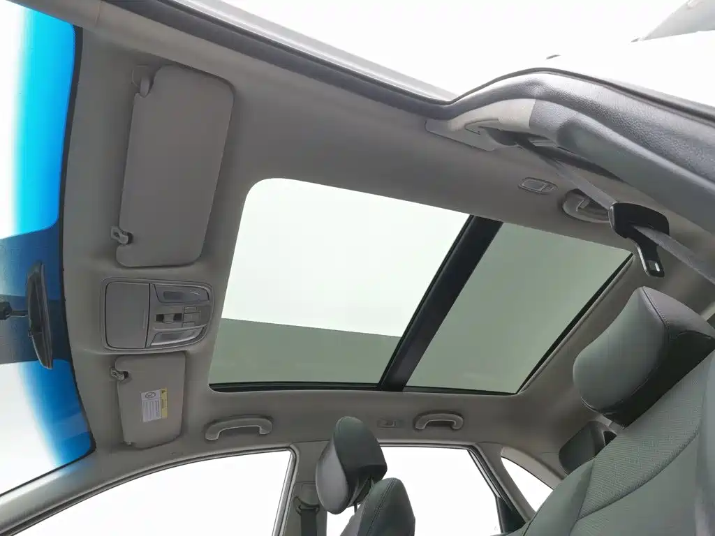 Kia KX3 2017 — фото 14