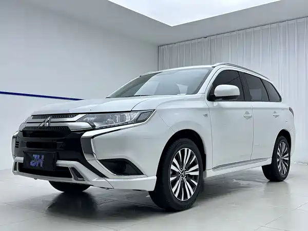 Mitsubishi Outlander 2022