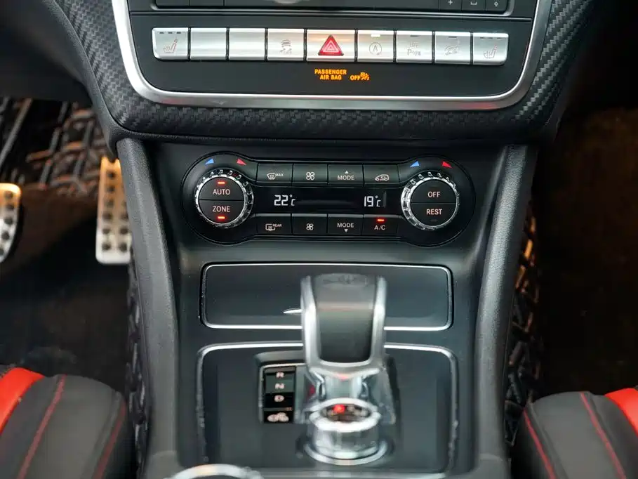 Mercedes-Benz A-Class AMG 2018 — фото 18