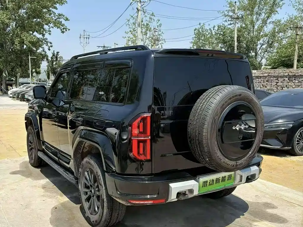 Fang Cheng Bao Leopard 5 2025