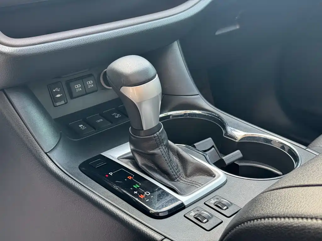 Toyota Highlander 2018 — фото 15