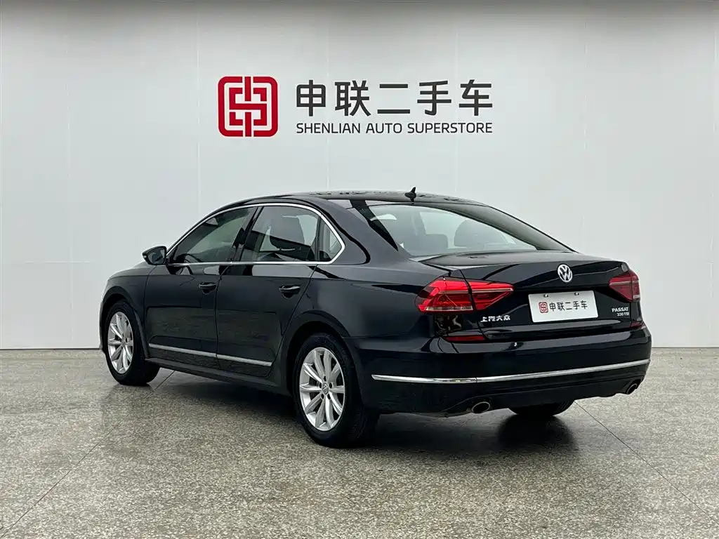 Volkswagen Passat 2018 — фото 3