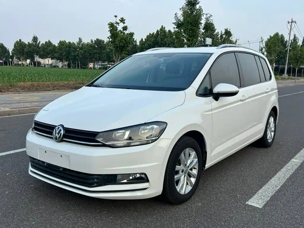 Volkswagen Touran 2016