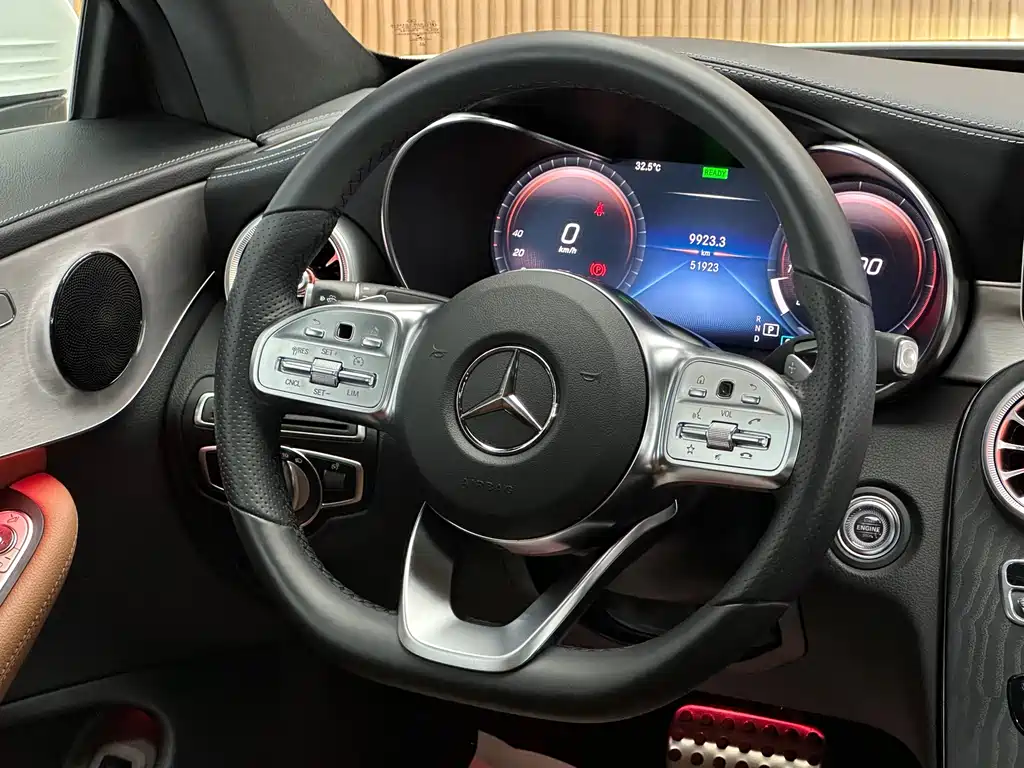 Mercedes-Benz C-Class 2022 — фото 11