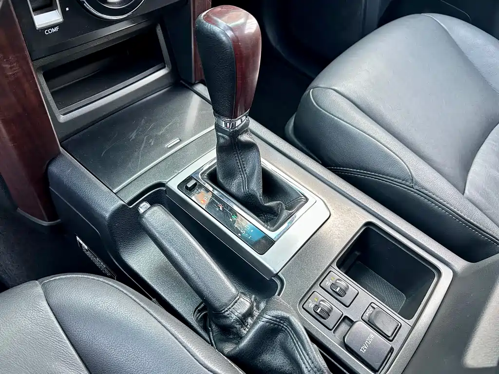 Toyota Prado 2017 — фото 10