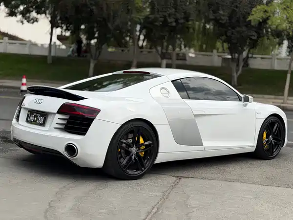 Audi R8 2015