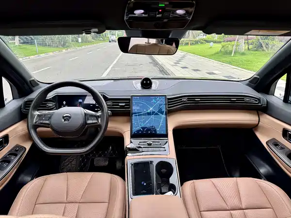 NIO ES8 2020