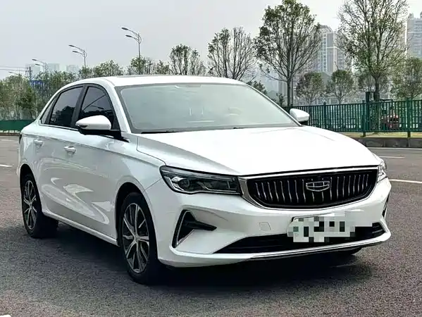 Geely Emgrand 2023