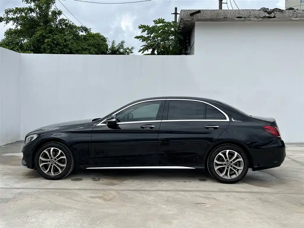 Mercedes-Benz C-Class 2018 — фото 14